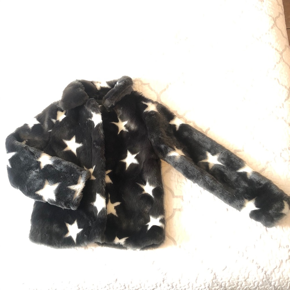Faux fur girl stars black jacket size L